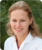 DR. LIESELOT SCHELSTRAETE